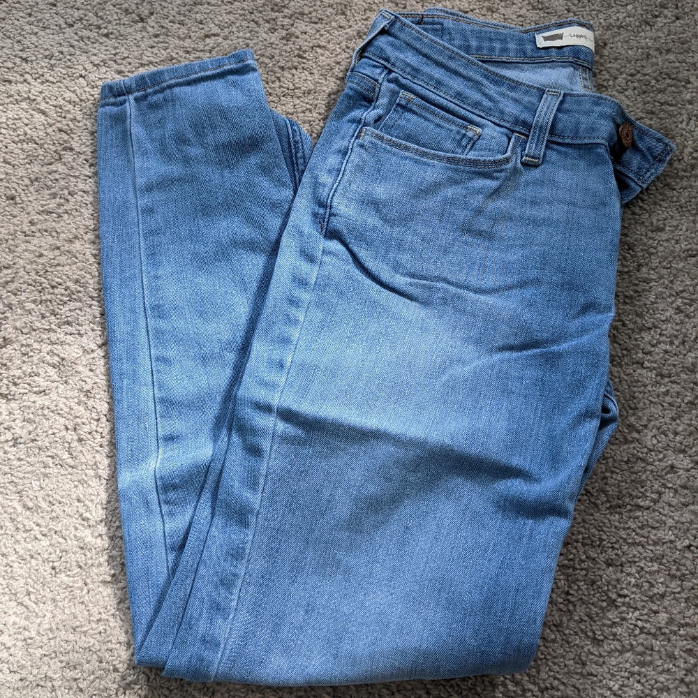 Levi's Junior Jeggings, size 4 GUC